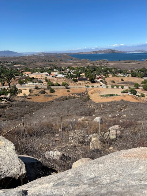 20755 Bentley Drive, Perris CA: https://media.crmls.org/medias/1e3149c9-40fc-48ae-809d-e7c10c8ef9dd.jpg