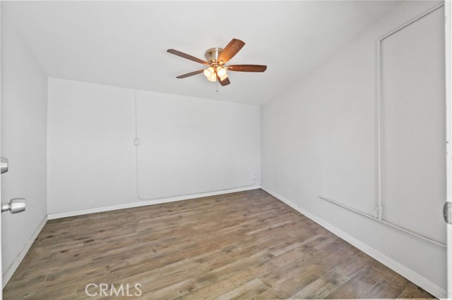 124 S Glengrove Avenue, San Dimas CA: https://media.crmls.org/medias/1e314e52-852e-4f79-bc0c-36f7973cf481.jpg
