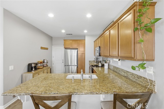 Detail Gallery Image 9 of 28 For 31752 Green Oak, Temecula,  CA 92592 - 3 Beds | 2/1 Baths