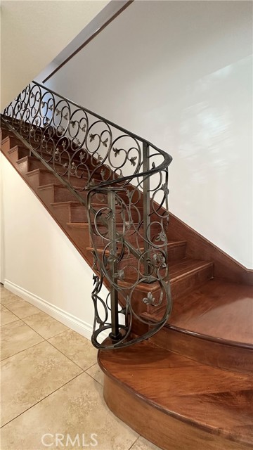 5433 Beeler Avenue, Woodland Hills CA: https://media.crmls.org/medias/1e31c5da-41e5-4d13-b38c-3161294296eb.jpg