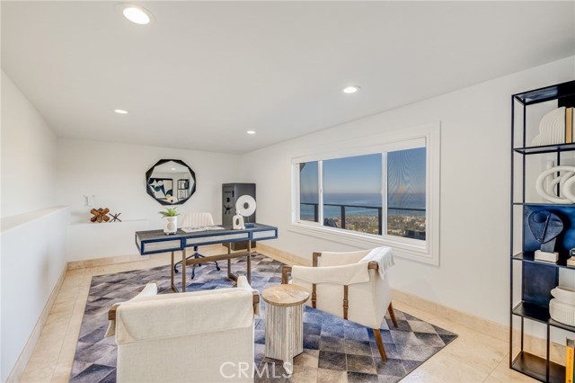 Detail Gallery Image 24 of 29 For 7655 Caminito Avola, La Jolla,  CA 92037 - 4 Beds | 2/1 Baths