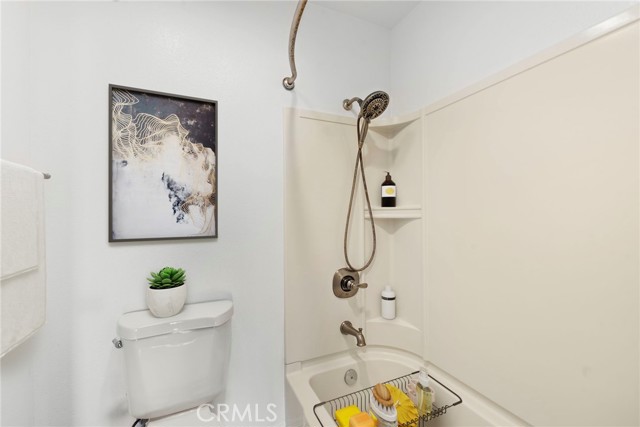 Detail Gallery Image 25 of 41 For 13020 Sycamore Village Dr, Norwalk,  CA 90650 - 2 Beds | 2/1 Baths