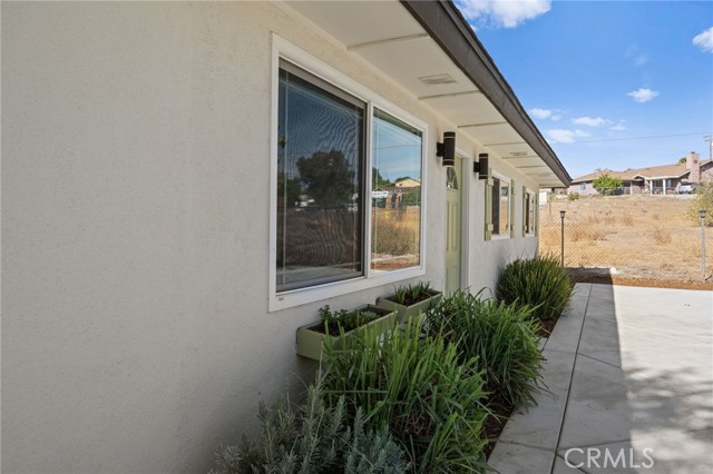 Detail Gallery Image 2 of 45 For 24095 Circle Dr, Menifee,  CA 92587 - 3 Beds | 1 Baths