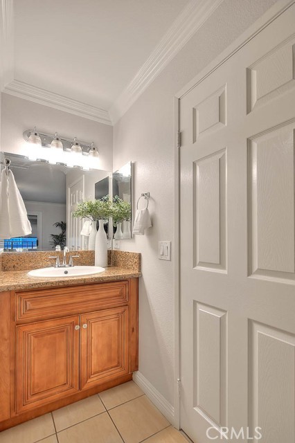 Detail Gallery Image 25 of 43 For 32 N Almansor St #D,  Alhambra,  CA 91801 - 3 Beds | 3 Baths