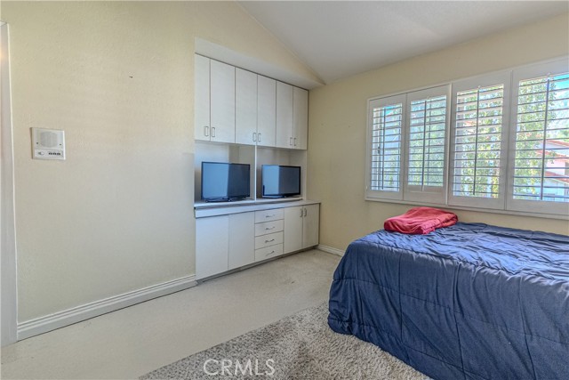 2241 N 1st Avenue, Upland CA: https://media.crmls.org/medias/1e327840-2b53-473d-ba41-e9fab4cbbd2c.jpg