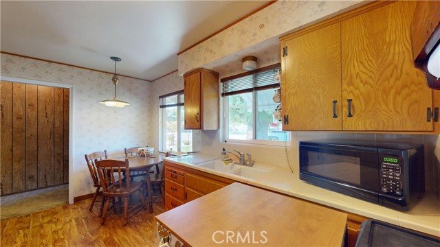 125 Hilton Street, Madera CA: https://media.crmls.org/medias/1e32b857-0d24-42fa-840b-2f84b6615dc7.jpg