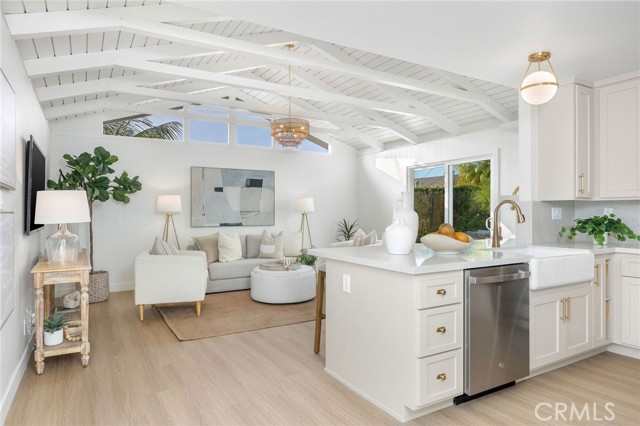 Detail Gallery Image 15 of 49 For 701 Taper Dr, Seal Beach,  CA 90740 - 4 Beds | 3 Baths