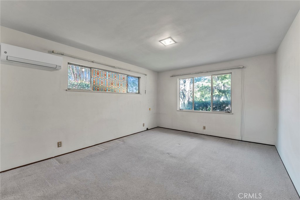 MLS #WS25271938 image #32