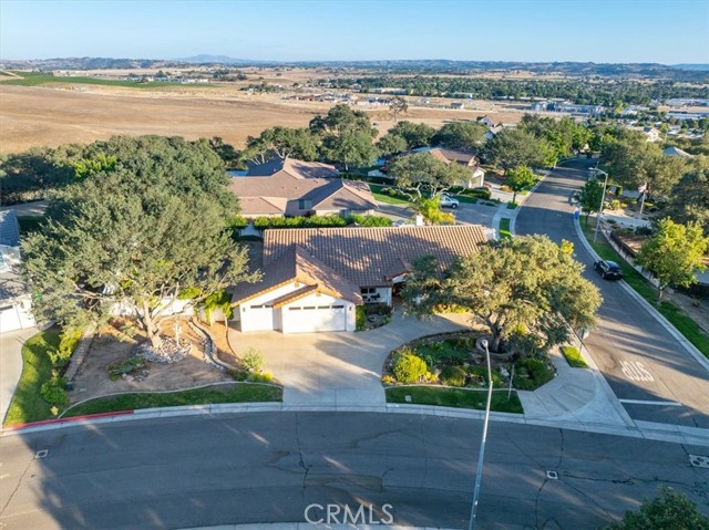 Detail Gallery Image 5 of 46 For 518 Grand Canyon Dr, Paso Robles,  CA 93446 - 3 Beds | 2/1 Baths