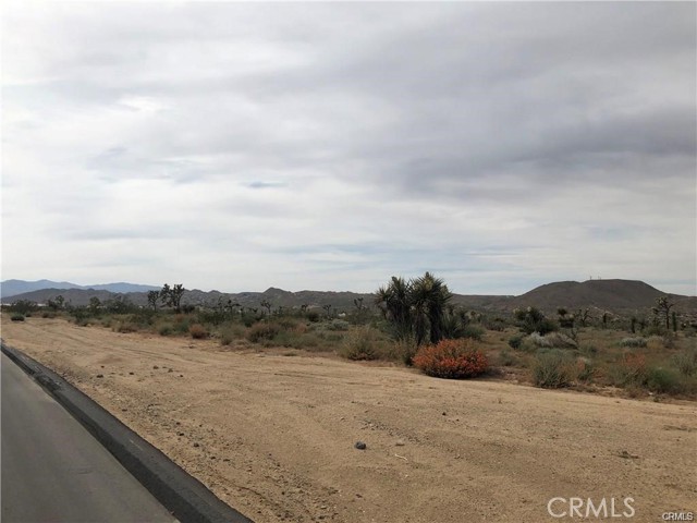 Detail Gallery Image 5 of 7 For 6650 La Contenta Rd Rd, Yucca Valley,  CA 92284 - – Beds | – Baths