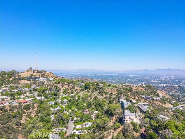 8755 Skyline Drive, Los Angeles, California 90046, 4 Bedrooms Bedrooms, ,4 BathroomsBathrooms,Single Family Residence,For Sale,Skyline,LG24097050