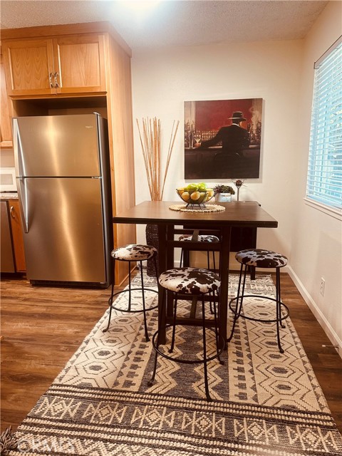 Detail Gallery Image 2 of 11 For 1412 N Cherry #9,  Chico,  CA 95926 - 3 Beds | 2 Baths