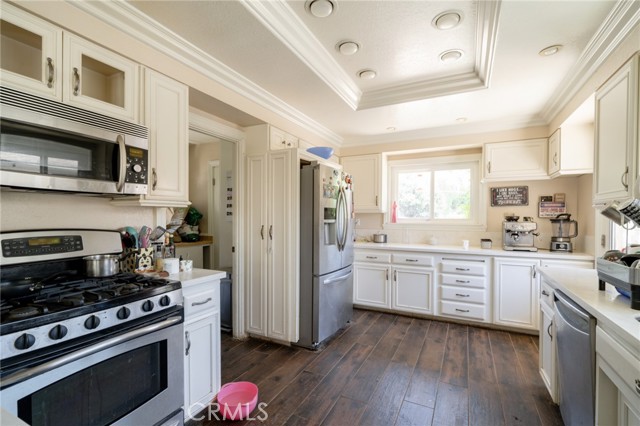 Detail Gallery Image 4 of 40 For 11415 Creek Rd, Ojai,  CA 93023 - 5 Beds | 3/1 Baths