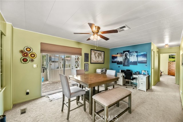 1735 Mango Way, Hemet CA: https://media.crmls.org/medias/1e357e11-2100-4618-b405-89d850348b1d.jpg