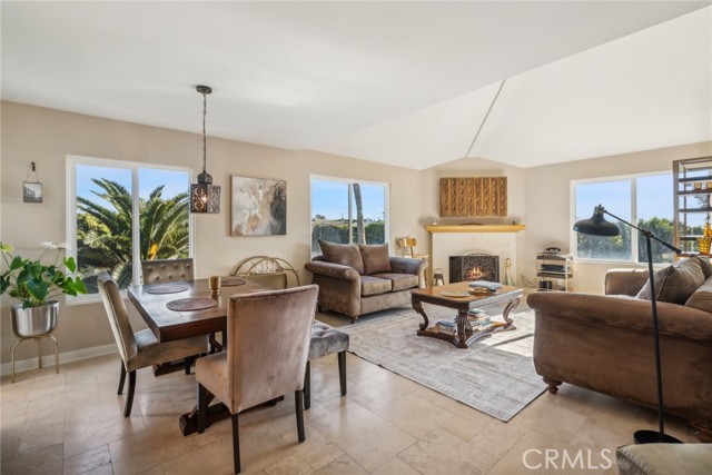 Detail Gallery Image 9 of 22 For 507 Morning Canyon Rd #11,  Corona Del Mar,  CA 92625 - 3 Beds | 2 Baths