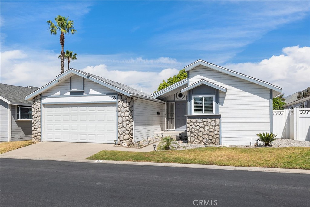 140 W Pioneer Avenue #38