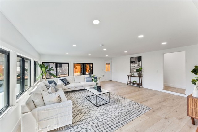 Detail Gallery Image 21 of 49 For 57 S Grand Oaks Ave, Pasadena,  CA 91107 - 3 Beds | 2 Baths