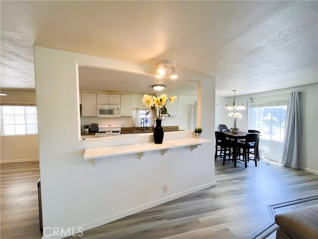 17700 Avalon Boulevard, Carson CA: https://media.crmls.org/medias/1e39ffca-417f-4260-ad20-331a1634f41e.jpg