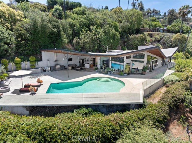 Detail Gallery Image 18 of 19 For 3655 Glenridge, Sherman Oaks,  CA 91423 - 3 Beds | 3 Baths