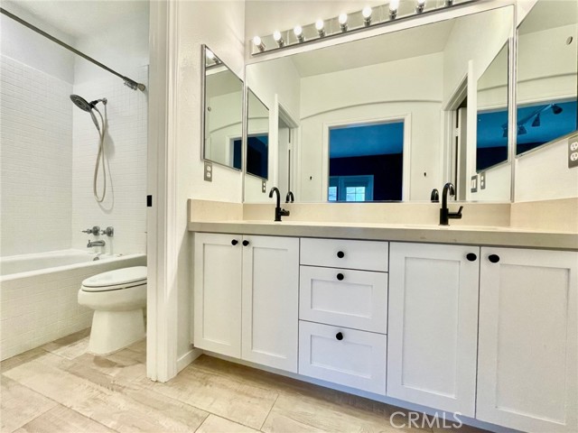 37 Bretagne, Newport Coast CA: https://media.crmls.org/medias/1e3a7774-fb7d-4264-8803-ca505c715798.jpg