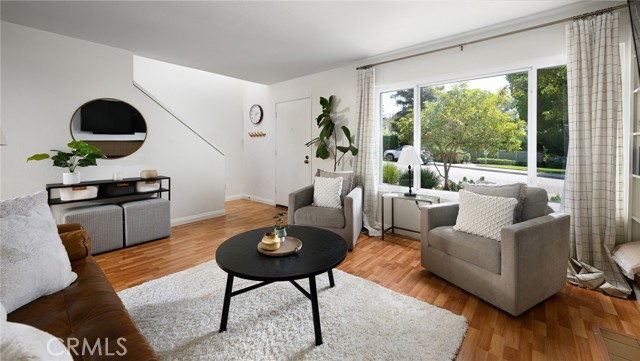 5927 E Creekside Avenue, Orange CA: https://media.crmls.org/medias/1e3b4d8e-2de1-4d86-8d70-7295f10df530.jpg