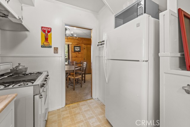 Detail Gallery Image 10 of 27 For 39161 Buckthorn, Big Bear Lake,  CA 92315 - 3 Beds | 2 Baths