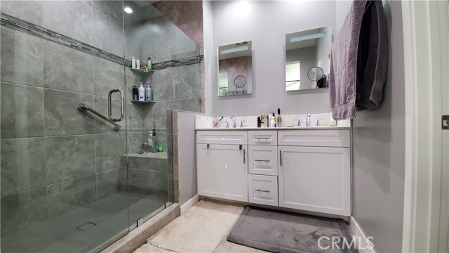 Detail Gallery Image 7 of 16 For 5370 Harvard Way, Cypress,  CA 90630 - 3 Beds | 2/1 Baths