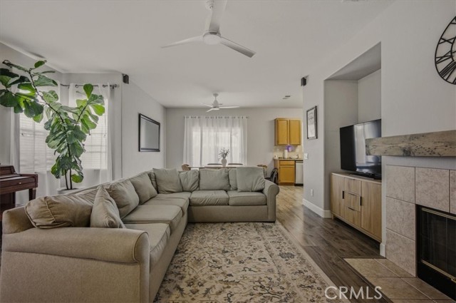 Detail Gallery Image 7 of 27 For 204 E Manchester Ln, San Bernardino,  CA 92408 - 3 Beds | 2 Baths