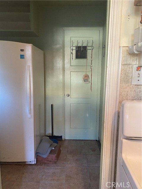 600 Gertruda Avenue, Redondo Beach, California 90277, 2 Bedrooms Bedrooms, ,1 BathroomBathrooms,Residential,Sold,Gertruda,CV21228941