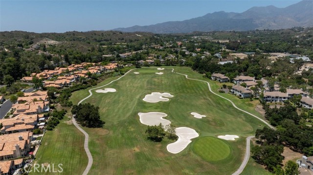 6 Marble Creek Lane, Coto de Caza CA: https://media.crmls.org/medias/1e3c9743-f330-4ca6-9390-63befaccf11d.jpg