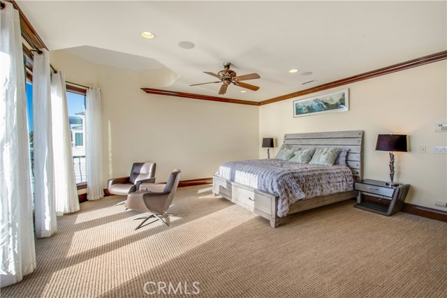 Detail Gallery Image 48 of 53 For 323 via Lido Soud, Newport Beach,  CA 92663 - 4 Beds | 3/1 Baths