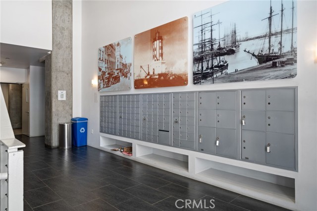 285 W. 6th Street, Unit #527, San Pedro CA: https://media.crmls.org/medias/1e3d01c2-3ac1-40bb-8aa3-471396365ec9.jpg