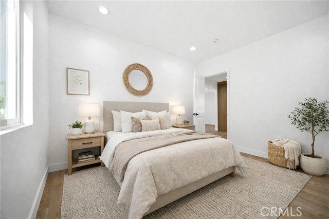 Detail Gallery Image 7 of 16 For 1106 W 74th St, Los Angeles,  CA 90044 - 7 Beds | 5 Baths