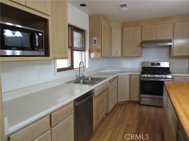 Detail Gallery Image 10 of 54 For 1718 Robinson Mill Rd, Bangor,  CA 95914 - 3 Beds | 2/1 Baths