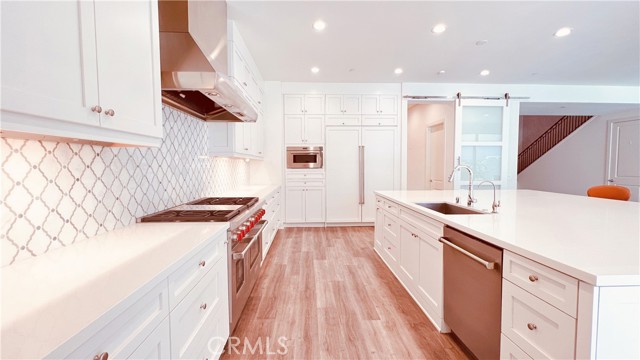 1e3ee0d5 64c3 4e4b 8cca 2a2cc06f1fe3