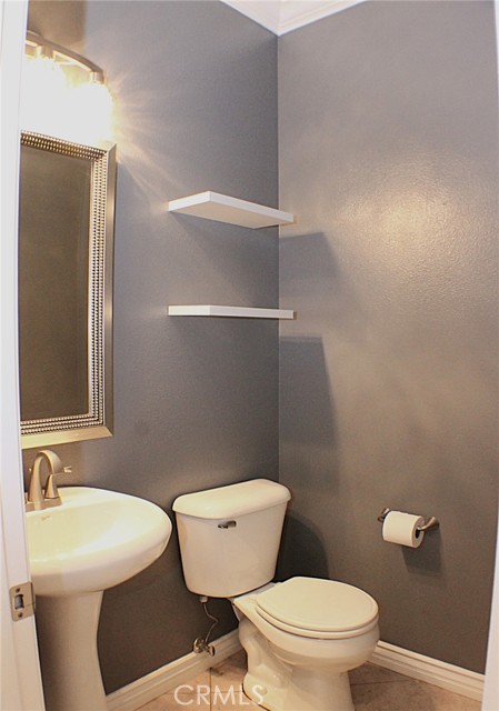 Detail Gallery Image 10 of 33 For 23062 Cotati Ct, Moreno Valley,  CA 92557 - 3 Beds | 2/1 Baths