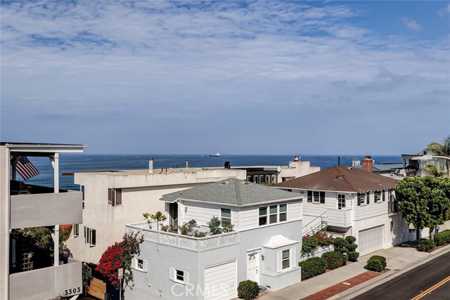 3304 Manhattan Avenue, Manhattan Beach, California 90266, 2 Bedrooms Bedrooms, ,2 BathroomsBathrooms,Residential,Sold,Manhattan,SB23169672