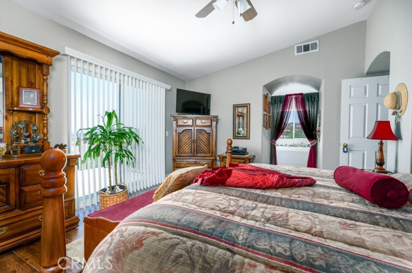 5 Ponte Brava, Lake Elsinore CA: https://media.crmls.org/medias/1e3fcdf4-4689-49d0-b71c-337320b020e8.jpg