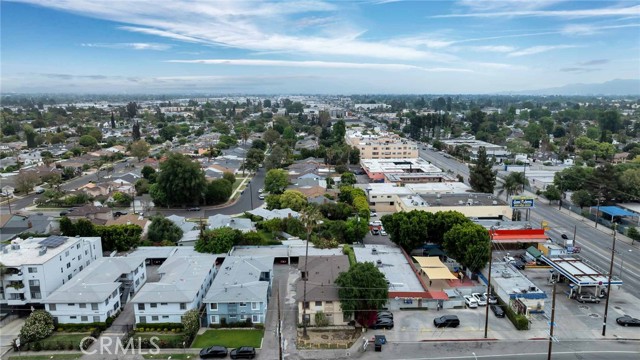 7224 Hazeltine Avenue, Van Nuys CA: https://media.crmls.org/medias/1e3fd83d-ca17-40ea-89bb-87b486820017.jpg