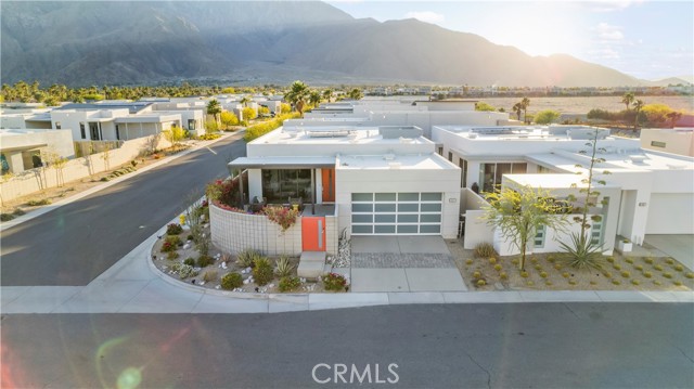 Detail Gallery Image 2 of 35 For 3345 Ambassador Dr, Palm Springs,  CA 92262 - 3 Beds | 2/1 Baths