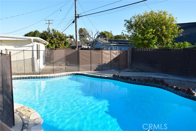 Detail Gallery Image 34 of 43 For 16131 Nassau Ln, Huntington Beach,  CA 92649 - 3 Beds | 3 Baths