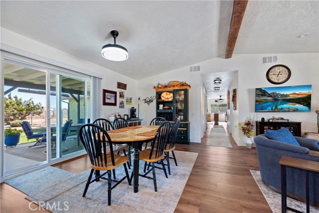 Detail Gallery Image 10 of 48 For 7215 Kourie Way, Oak Hills,  CA 92344 - 2 Beds | 2 Baths