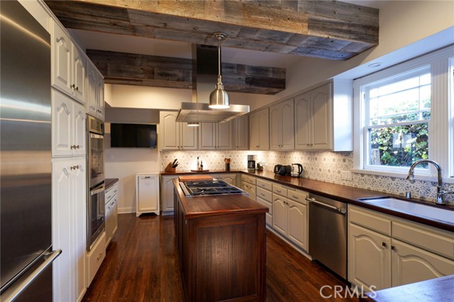 Detail Gallery Image 7 of 39 For 1949 N Catalina Street, –,  CA 90027 - 6 Beds | 5 Baths