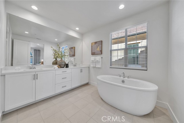 162 Somera, Irvine CA: https://media.crmls.org/medias/1e41e990-98b3-41ab-8a8f-1da5e607aef6.jpg