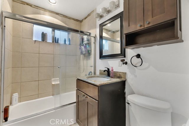 Detail Gallery Image 22 of 35 For 14962 Genoa, Sylmar,  CA 91342 - 4 Beds | 2 Baths