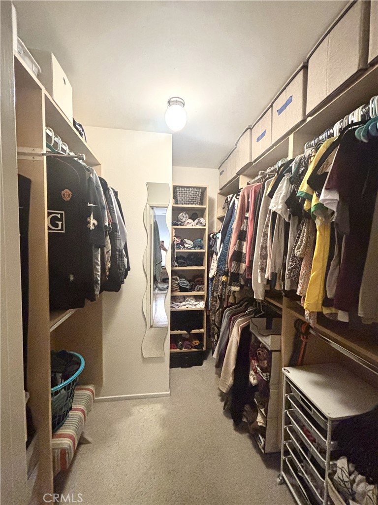 https://media.crmls.org/medias/1e43197e-e42f-4049-84eb-0383f8ba9bab.jpg?preset=X-Large