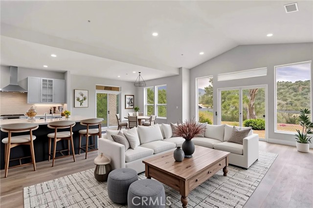 Detail Gallery Image 1 of 10 For 29300 Horsethief Dr, Tehachapi,  CA 93561 - 3 Beds | 2 Baths