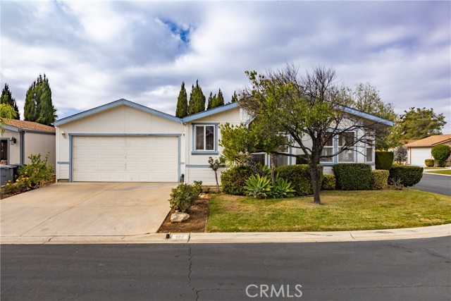 Detail Gallery Image 2 of 31 For 10961 Desert Lawn Dr #223,  Calimesa,  CA 92320 - 2 Beds | 2 Baths