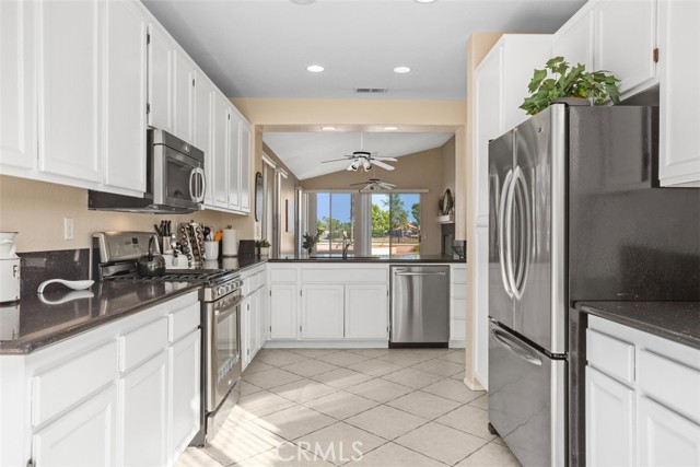 Detail Gallery Image 7 of 54 For 28973 Baywater Dr, Menifee,  CA 92584 - 2 Beds | 2 Baths