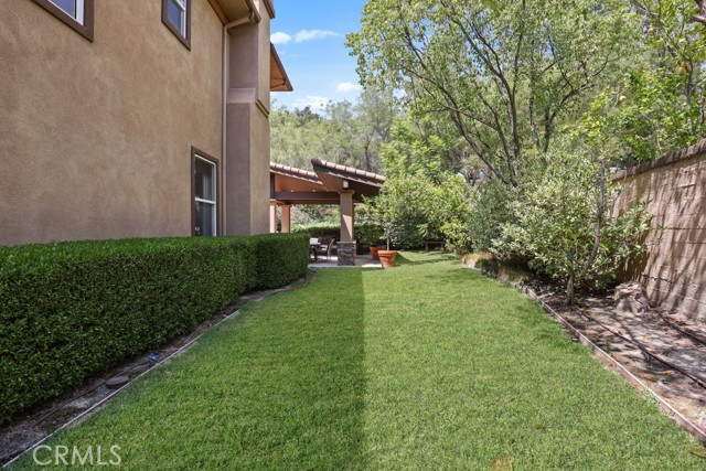 6 Marble Creek Lane, Coto de Caza CA: https://media.crmls.org/medias/1e45cc0b-30e8-46c5-921c-57ec4d032967.jpg